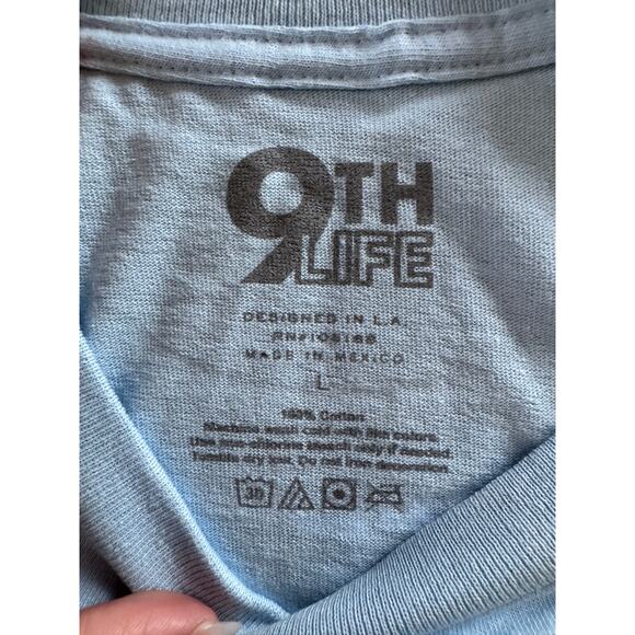 9th Life Wanted Graphic Light Blue T-Shirt Men's Unisex L - Picture 5 of 7